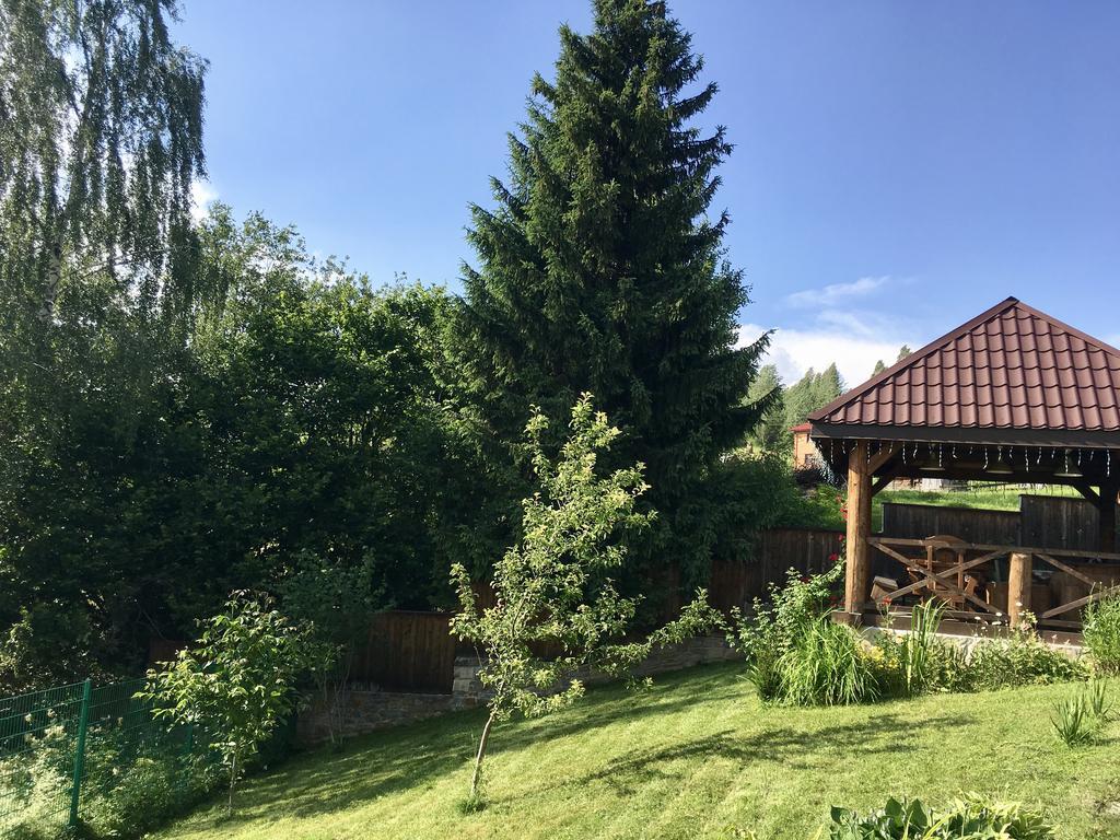 Girska Khatynka Slavske Buitenkant foto